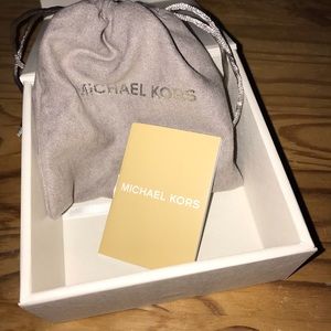 Micheal Kors Gold Necklace